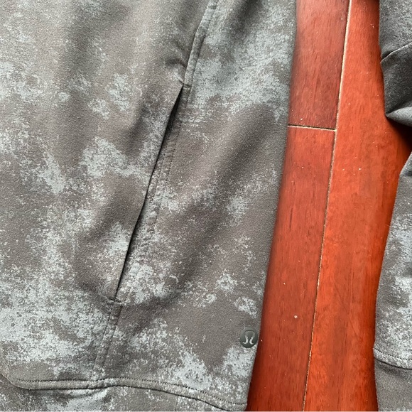 Lululemon Smooth Spacer Classic-Fit Pullover Hoodie Mens Small Astral Grey - Picture 3 of 4